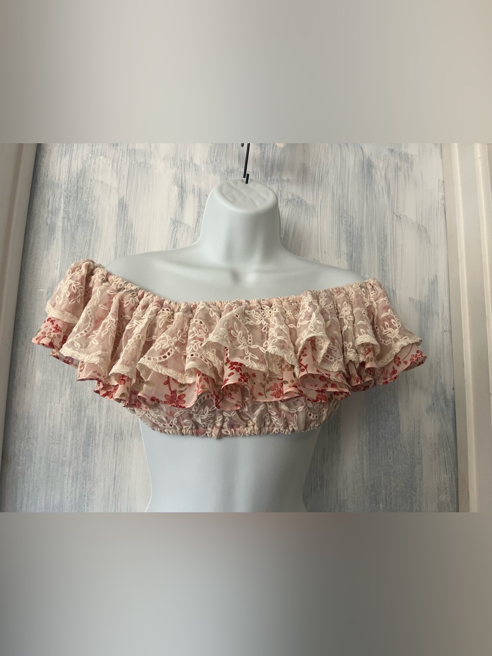 FL&L ‘Sweet Disposition’ Ruffle Crop Top - Picture 4 of 11